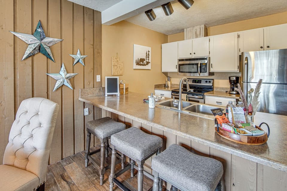 Kitchen | Drip Coffee Maker | Toaster | Crockpot | Spices