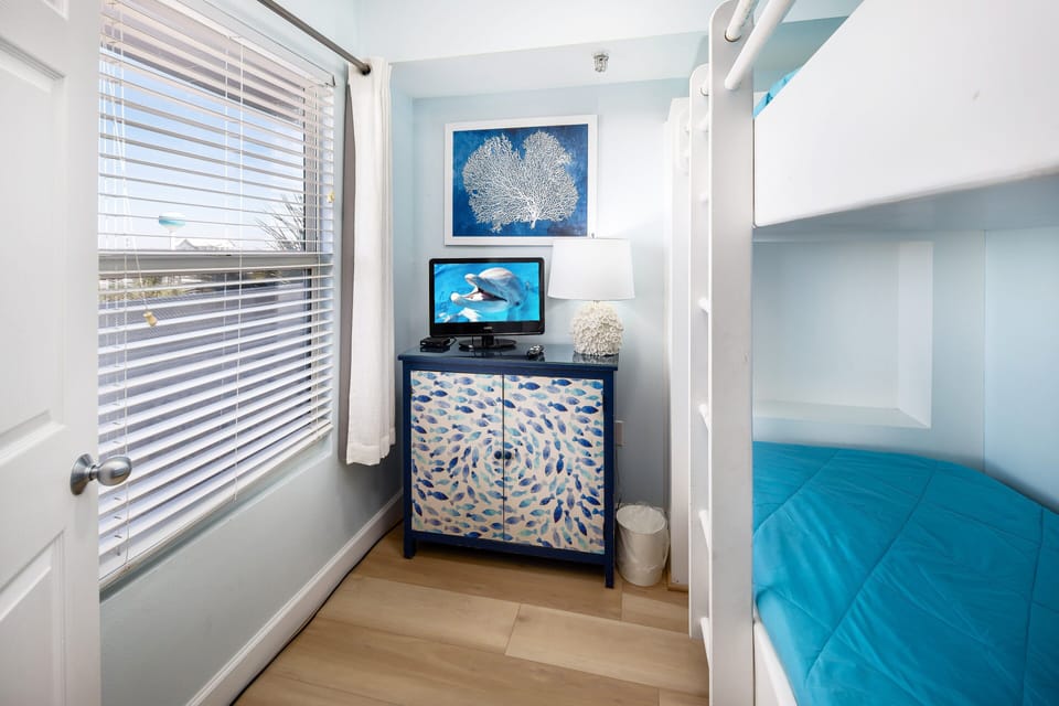 Bunk Room - 
Gulf Dunes 408 Fort Walton Beach Okaloosa Island Vacation Rentals
