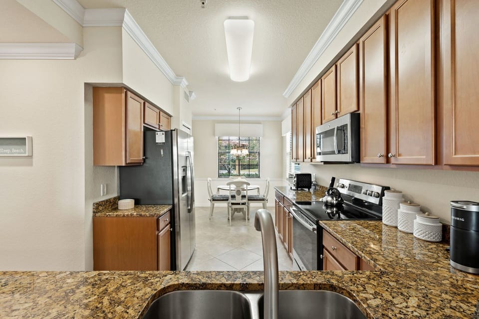 Eat-in Kitchen area