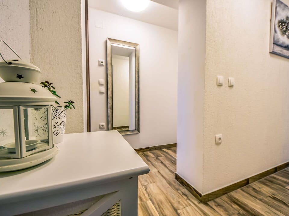 Water, Sky, Swimming Pool, Plant, Blue, Rectangle, Tree, Shade, Outdoor Furniture, Umbrella