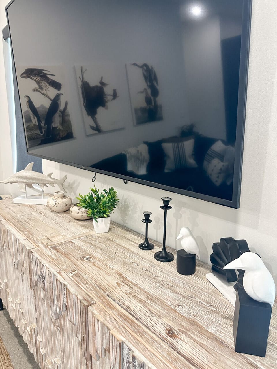 75` Smart TV