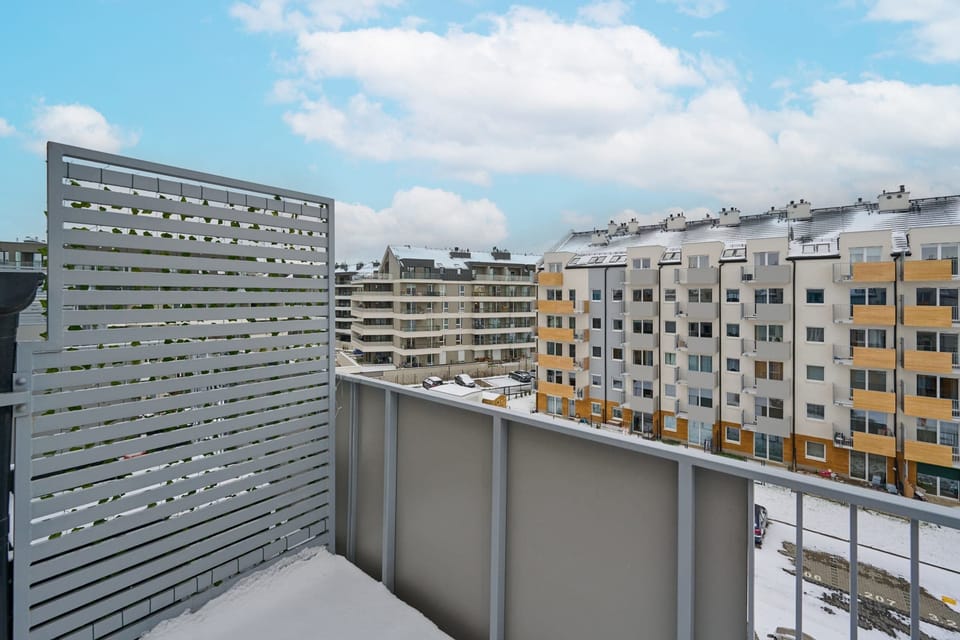View from the apartment of the surrounding area. 