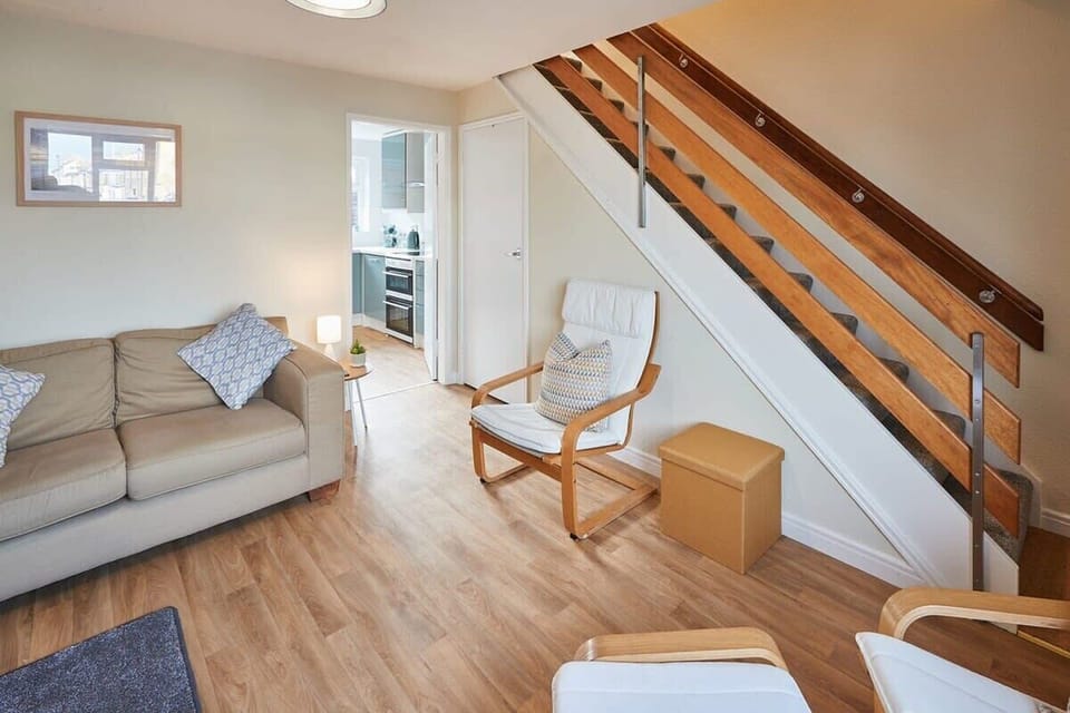 Station Cottage, Saltburn-by-the-Sea - Host & Stay