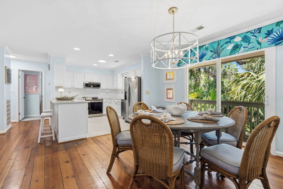Dining Room and Kitchen