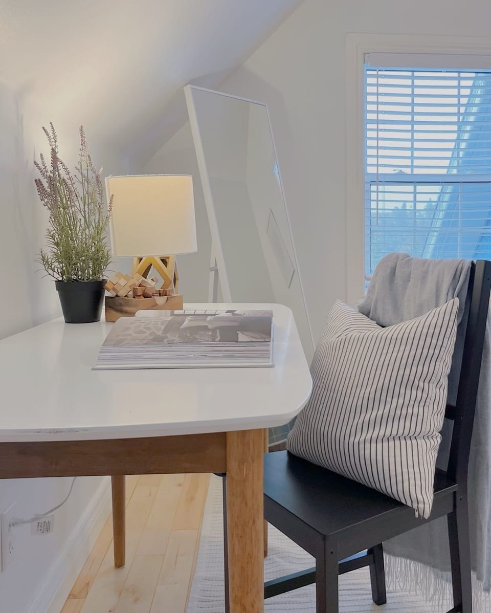 A quiet and private office set up in the Evergreen Bedroom