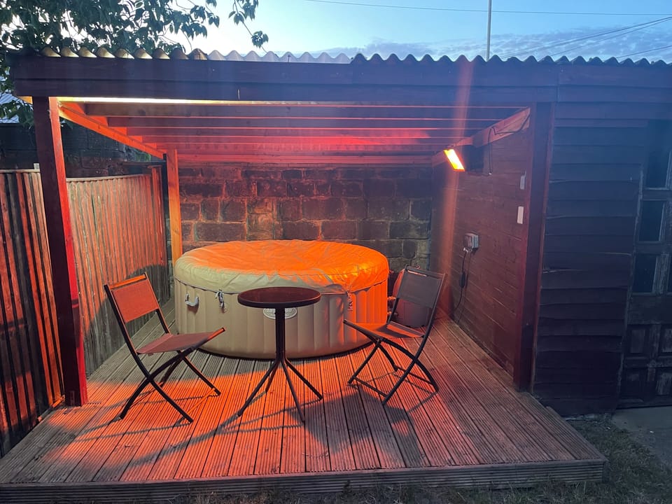 Hot Tub 
