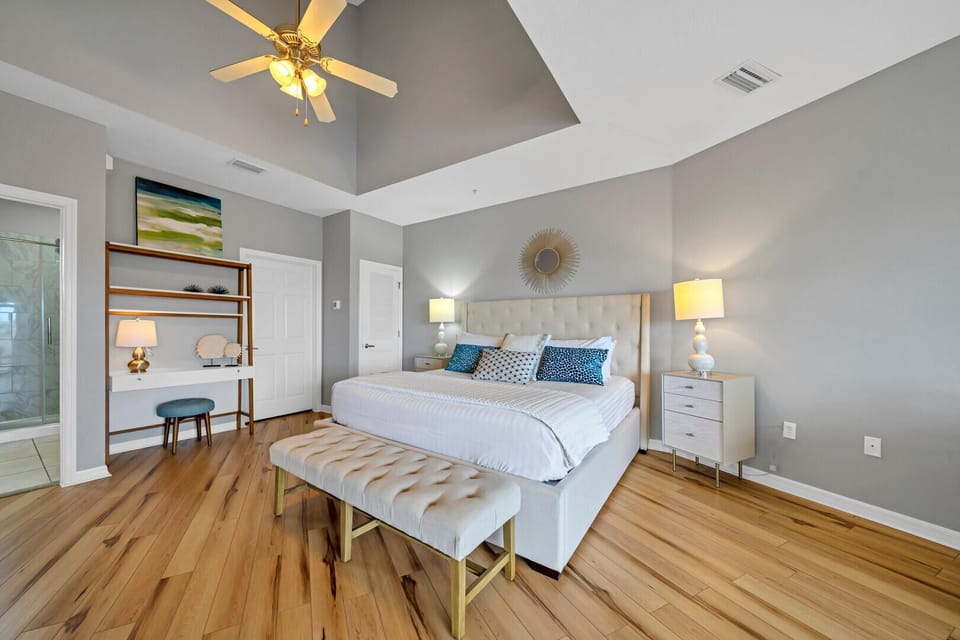3rd Floor Primary Bedroom with King Bed