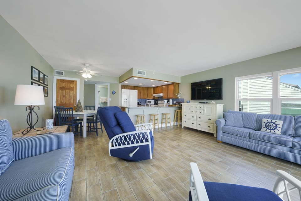 Destin beachfront condo lounge area designed for relaxing after a day on the beach