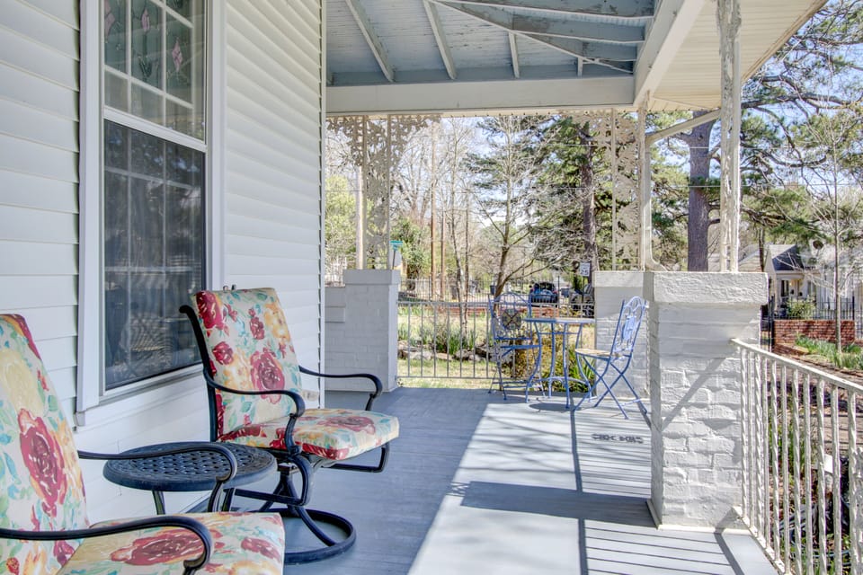 Side porch