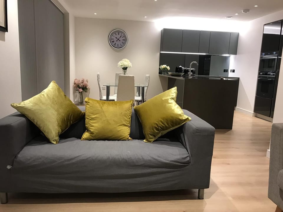 Living Room / Lounge