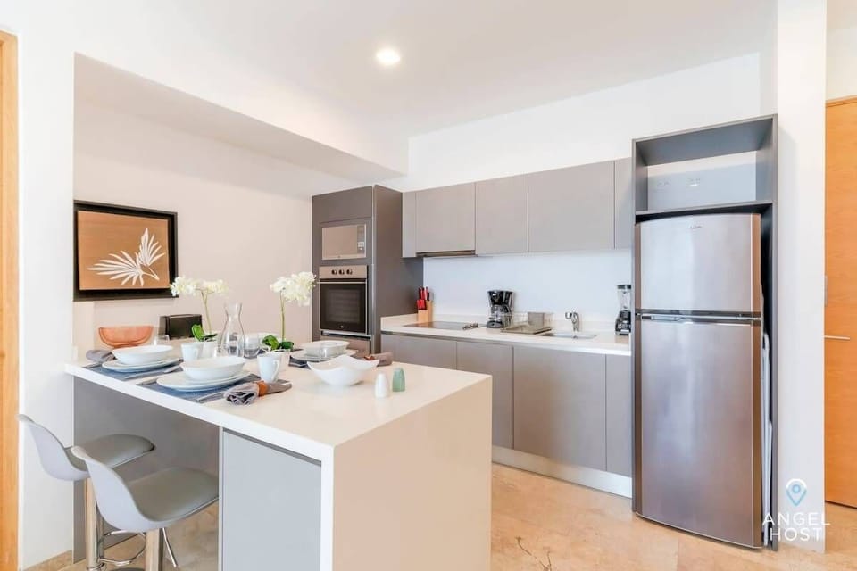 Fully-equipped kitchen to prepare any meal of the day