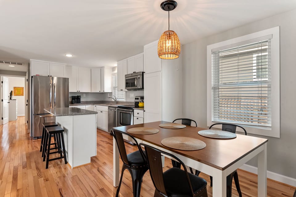 NHCF28: Bri's Bungalow | Dining Area