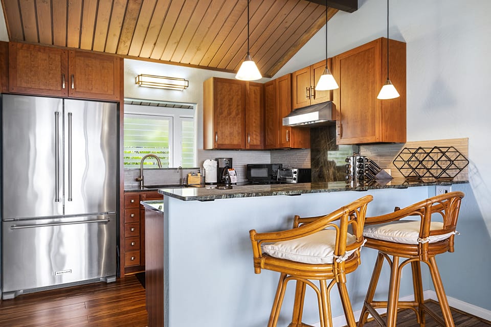 Breakfast bar for causal meals.