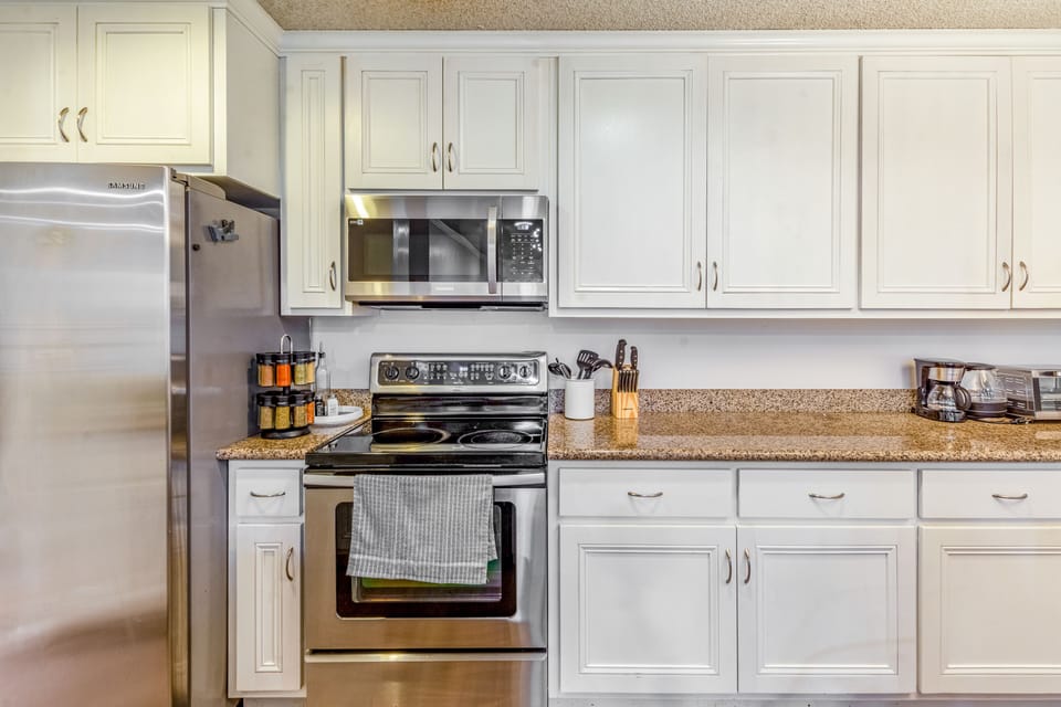 Full Stock kitchen
