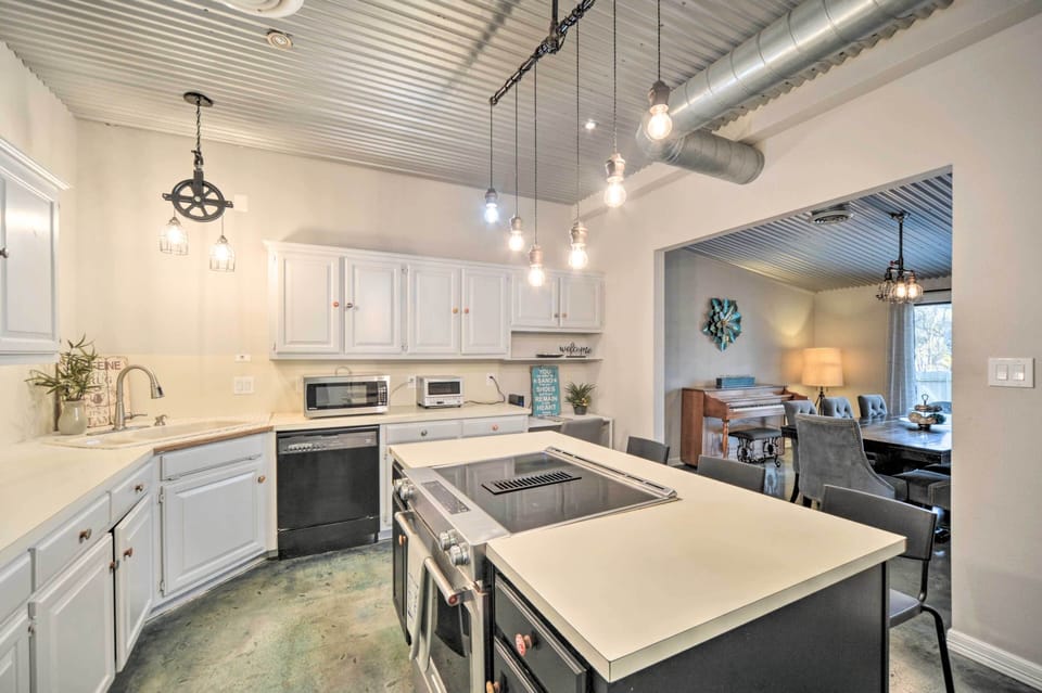 Kitchen | Keurig Coffee Maker | Cooking Basics & Spices