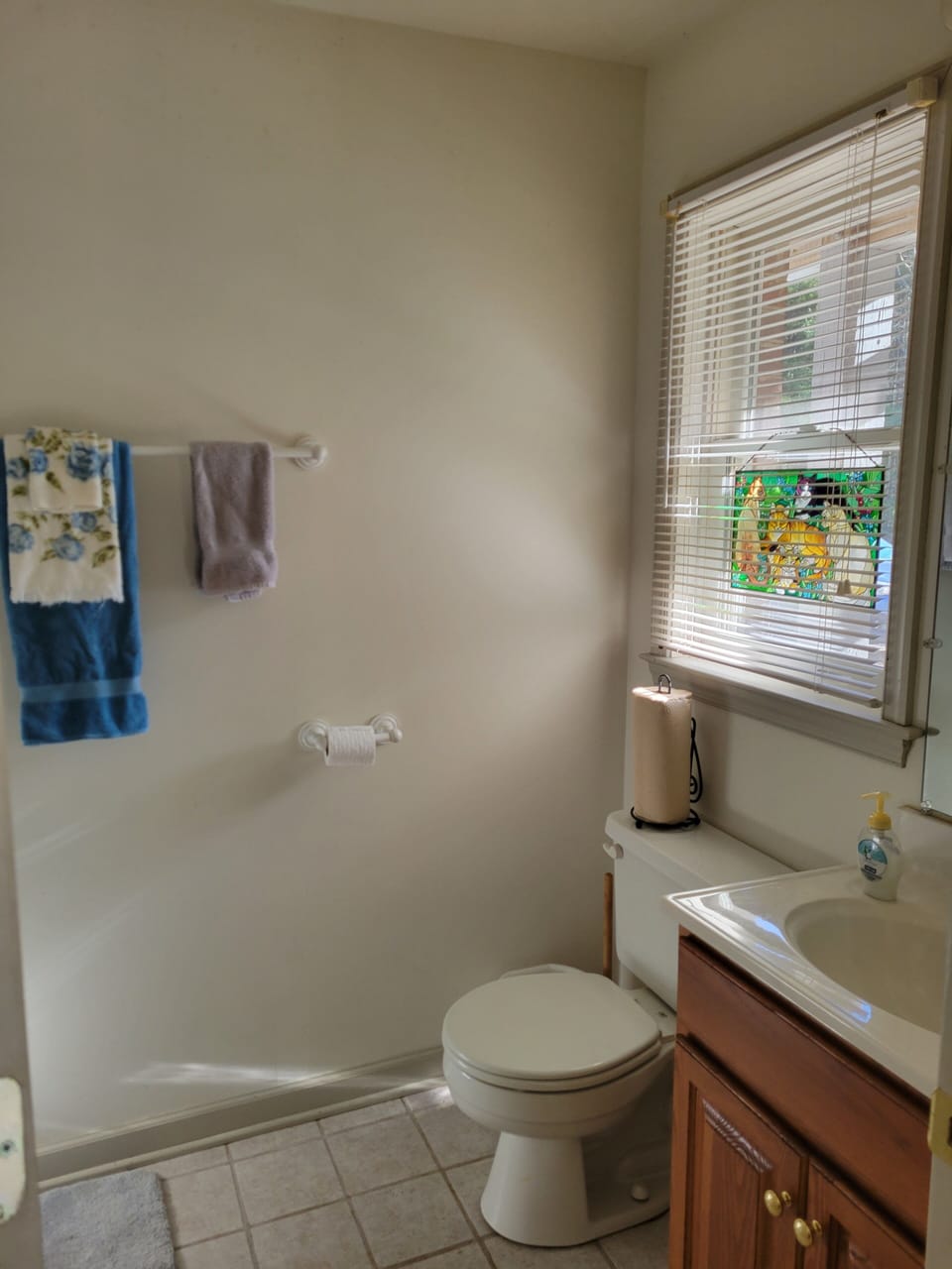 Basement full bath.