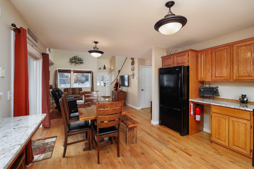 Dining area next to kitchen.