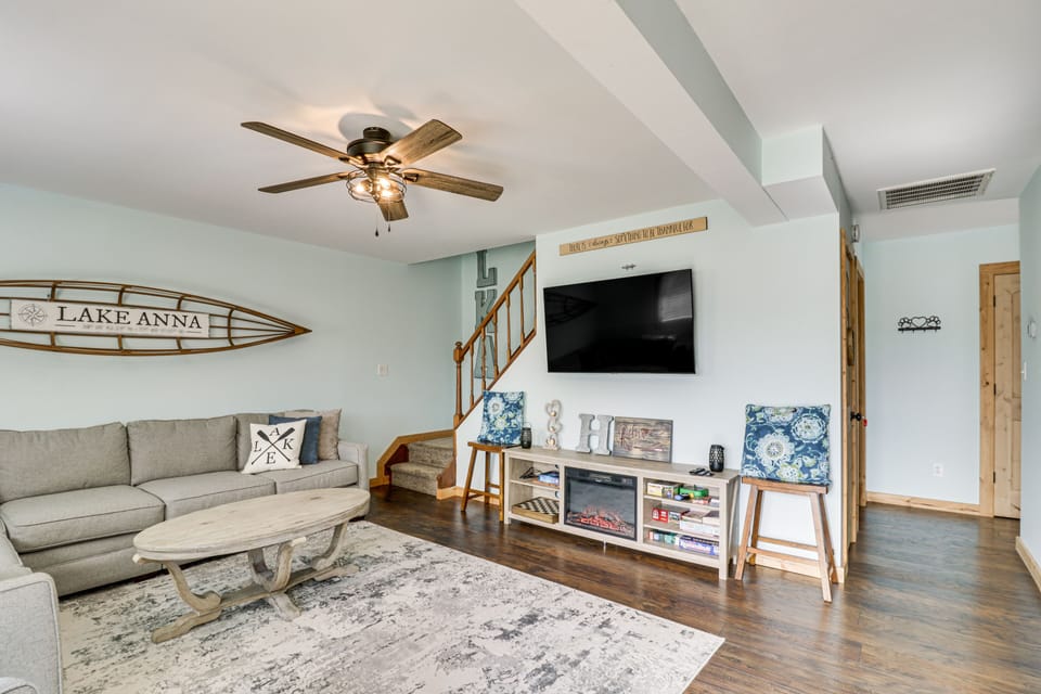 Living Room | 1st Floor | Free WiFi | Central A/C | Smart TV | Deck Access