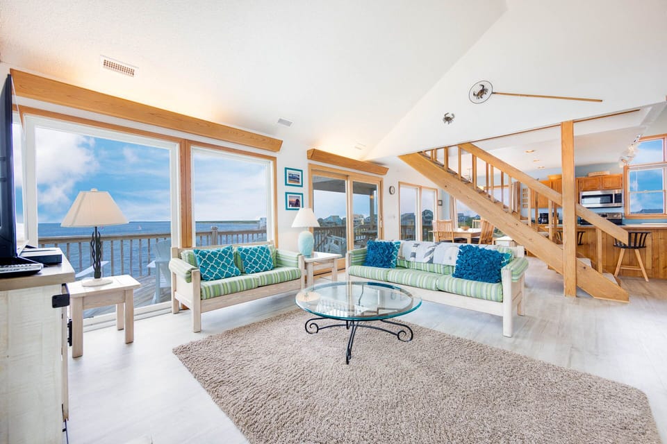 05-Surf-Or-Sound-Realty-1068-Ultra-Sound-Great-Room-03
