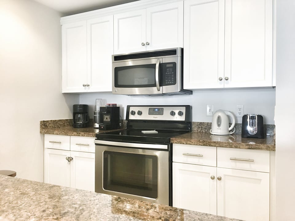 Fully equipped kitchen