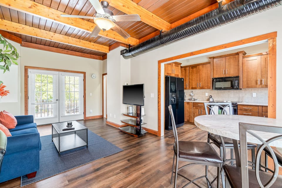 2nd Floor Living Area