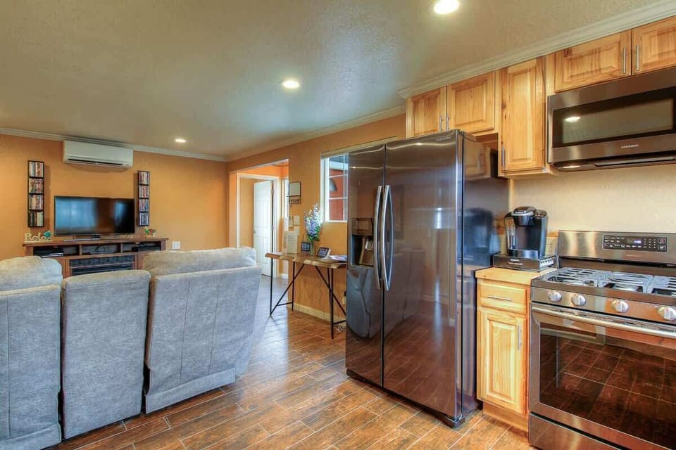 Gas range and Side by side fridge are great for your culinary needs. Keurig coffee maker for your morning brew or tea. Coffee and tea provided.