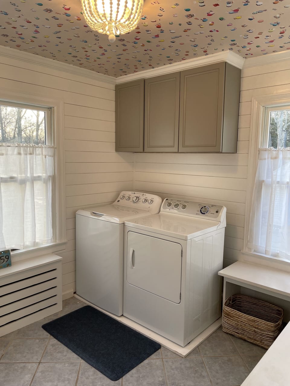Laundry room in mudroom