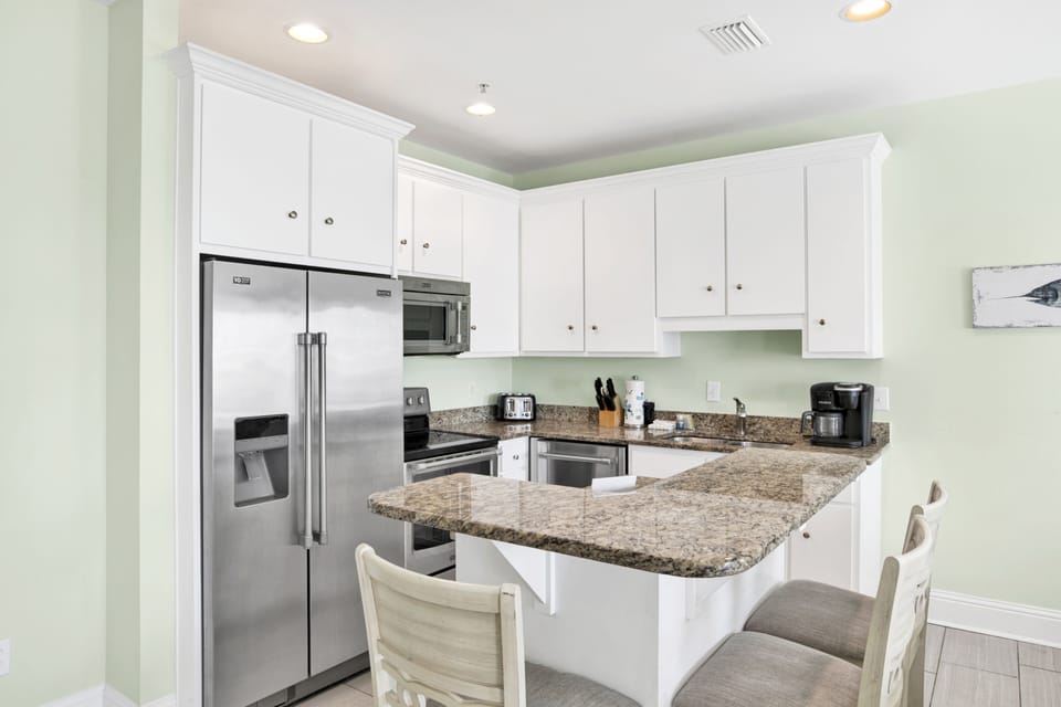Fully equipped kitchen