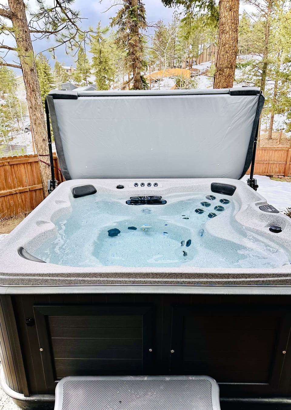 Brand new, 6 person Arctic Spa with 2 jetted massaging seats.