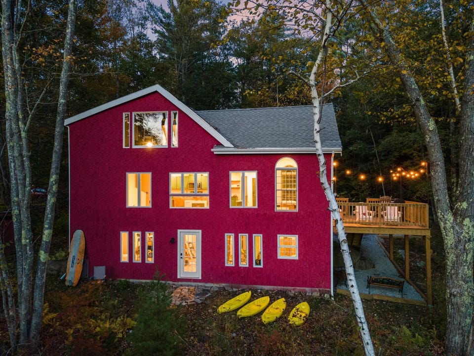 All floors have terrific views of the waterfront. Canoes and kayaks available!