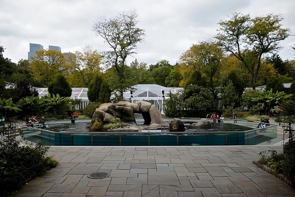 Unwind with leafy park escapes and fresh city air.