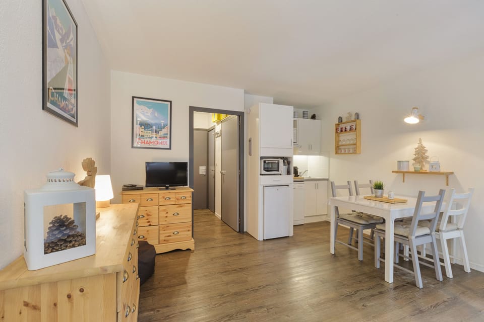 Living and dining room