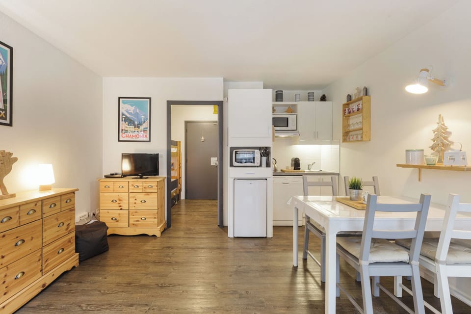 Living and dining room