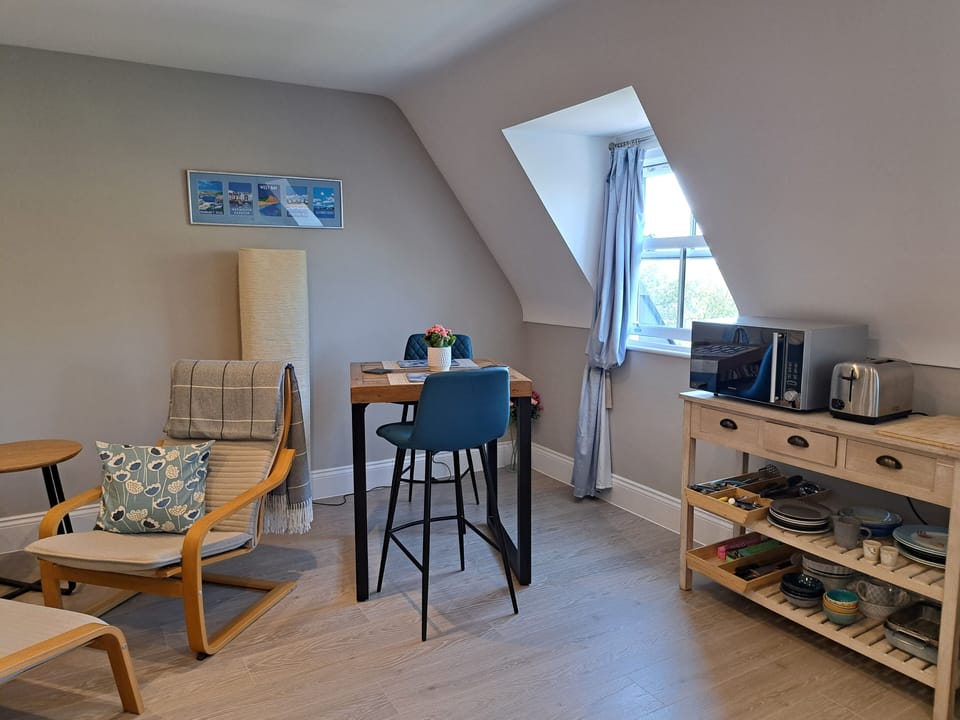 open plan dining / living space 