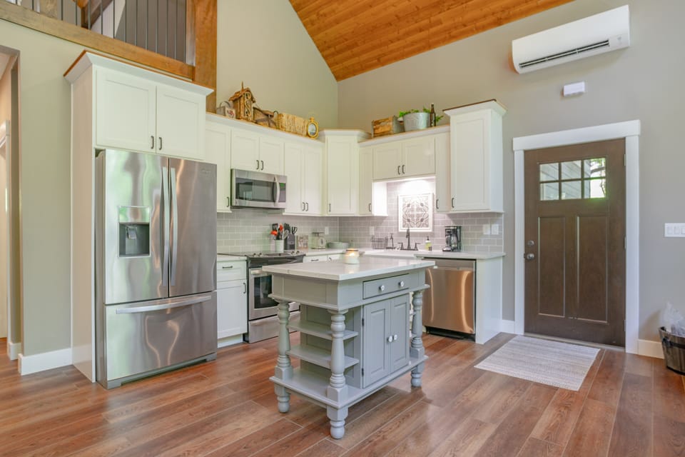 Full Kitchen on main floor in great room. 