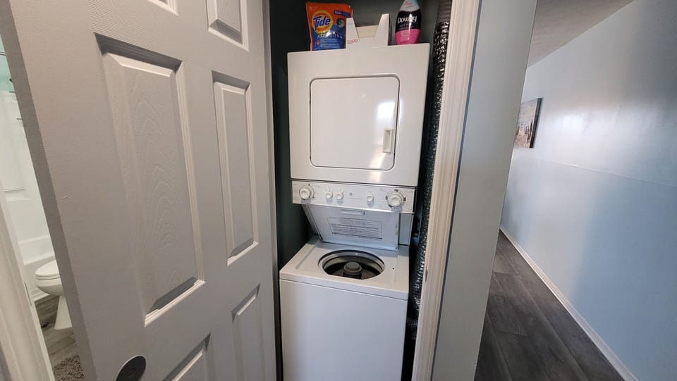 Washer & Dryer in Unit