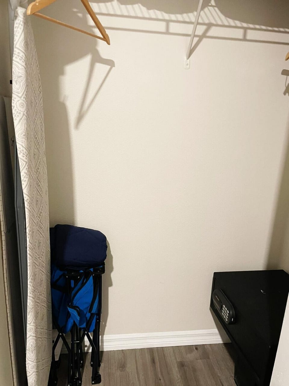 Safe, travel cot, Iron table