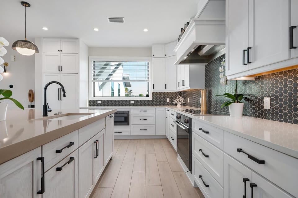 Fully equipped kitchen