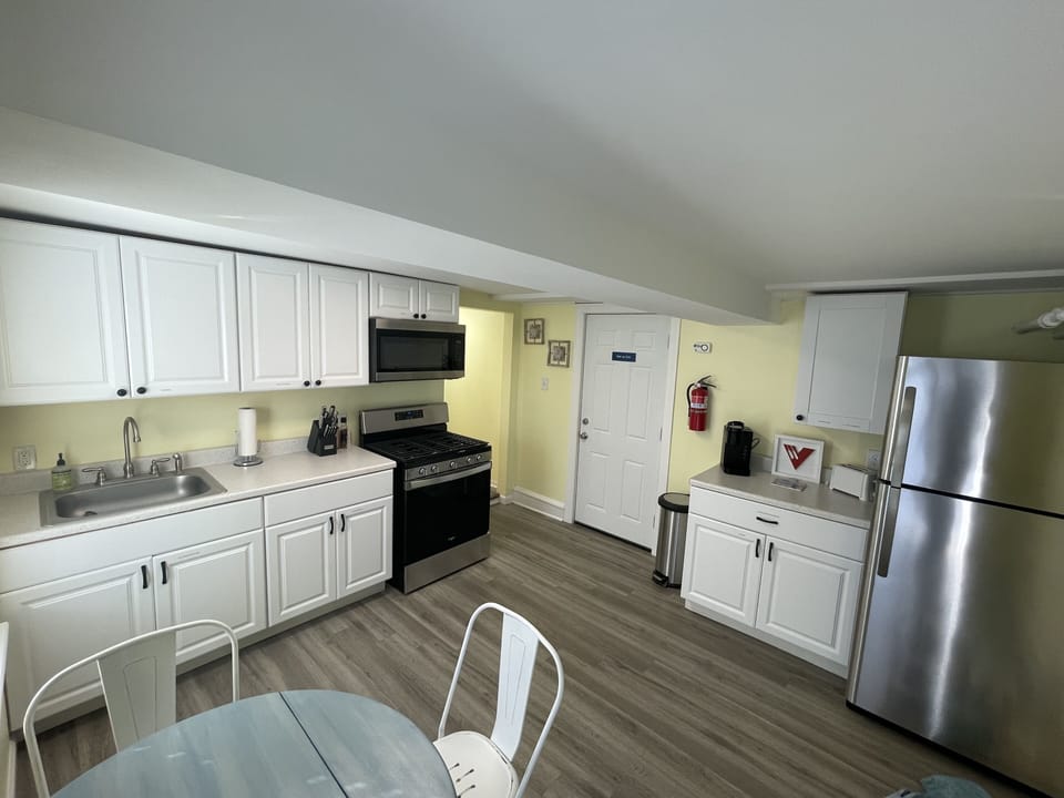 Spacious kitchen. Lots of storage. Brand new appliances!