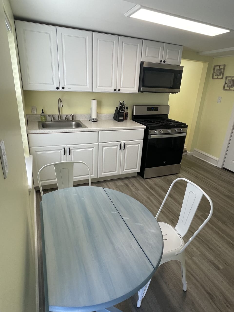 Kitchen table for two! 
