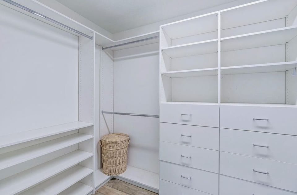 Master bedroom walk-in closet 