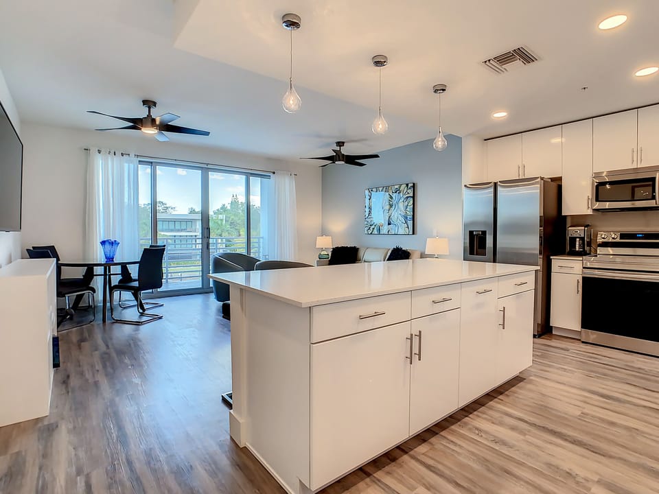 Open kitchen 