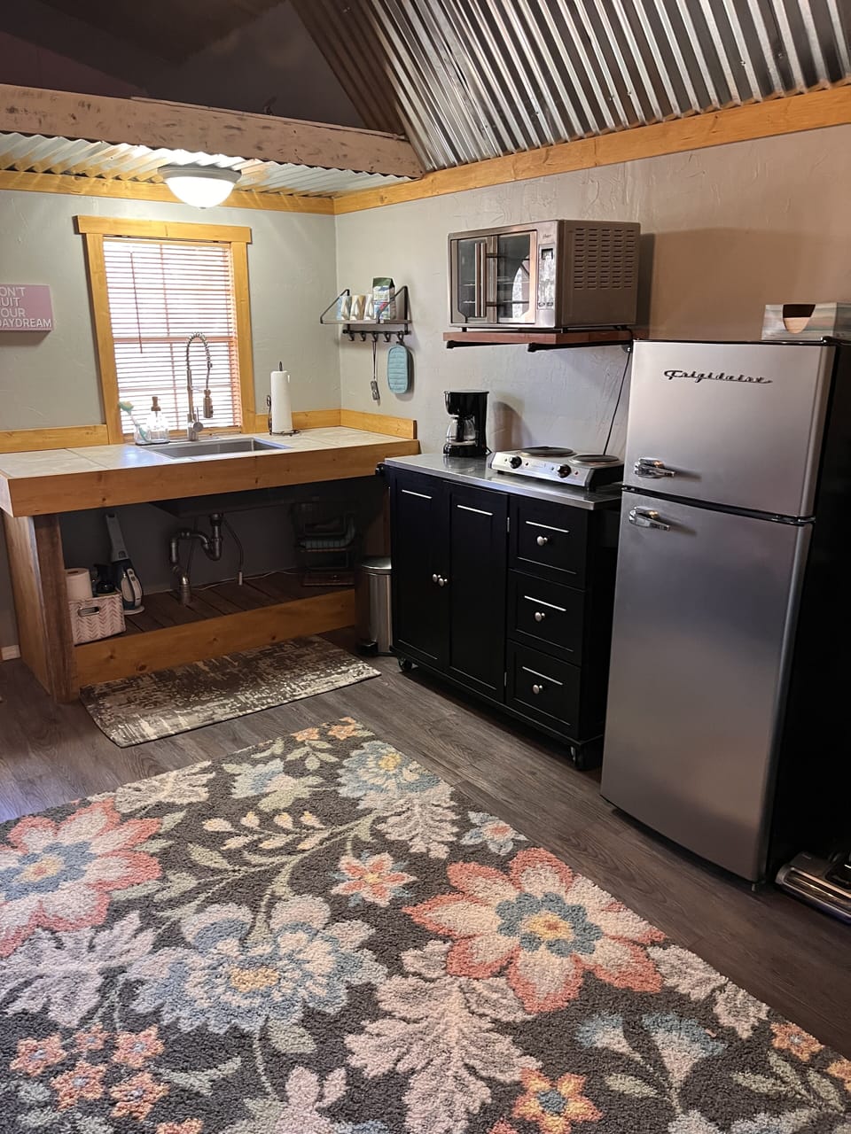 Double burner, large capacity toaster oven, 5 cup coffee pot and 3/4 size fridge