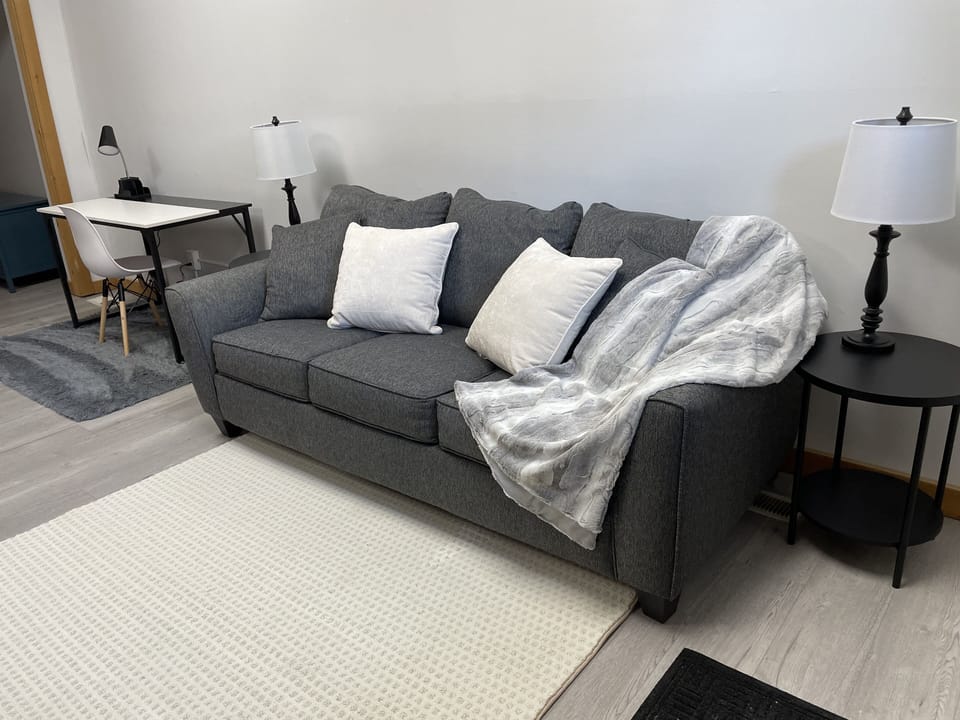 Pullout couch