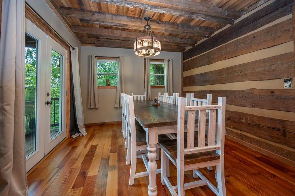 Dining Table | Seats 10