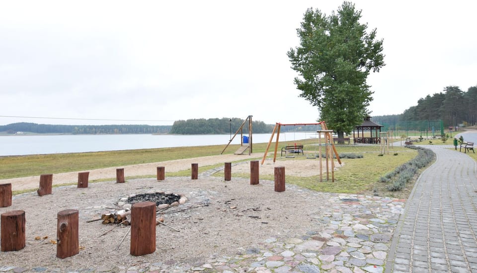 Immediate Surroundings [summer] (<1 km)