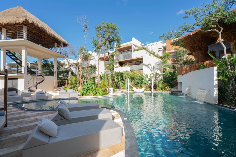 Pool (1)