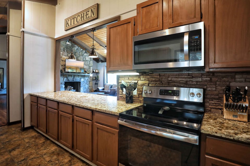 Comes with a fully stocked kitchen