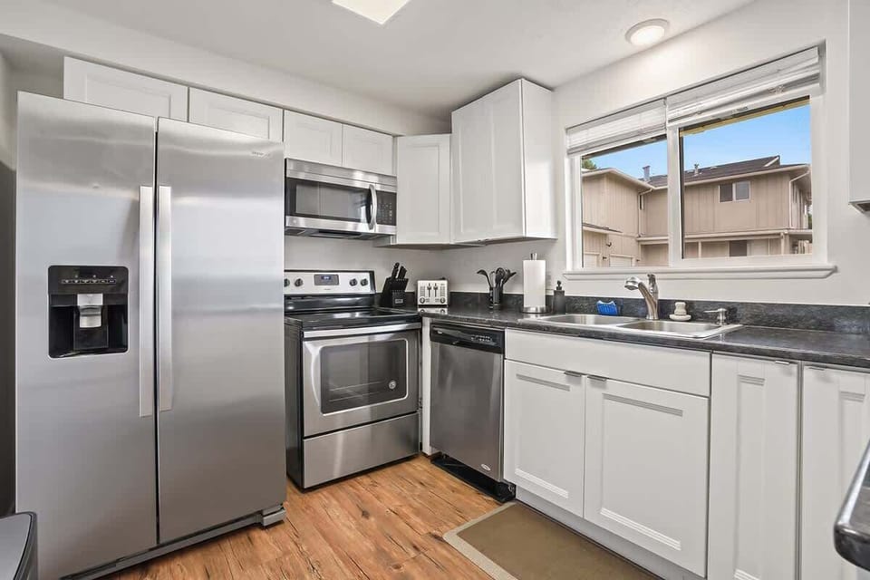 Full Kitchen with stainless steel appliances