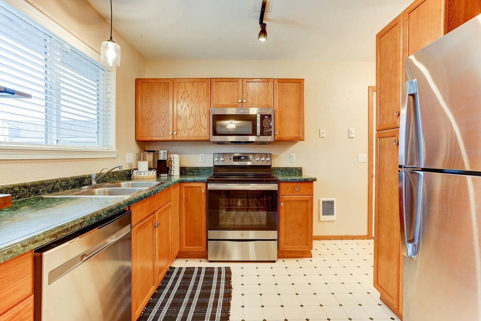 Cook a delicious meal in this fabulous kitchen.